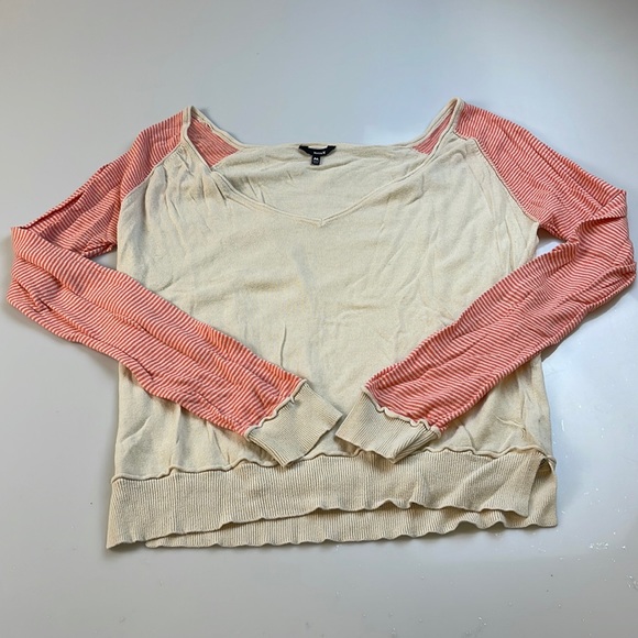 Hurley Sweaters - Hurley Women Sweaters Vneck Fitted Tee                                 X24-38